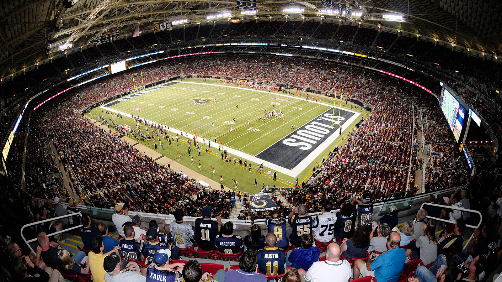 THURSDAY NIGHT FOOTBALL - A Survivor at Every Stadium: St. Louis Rams 