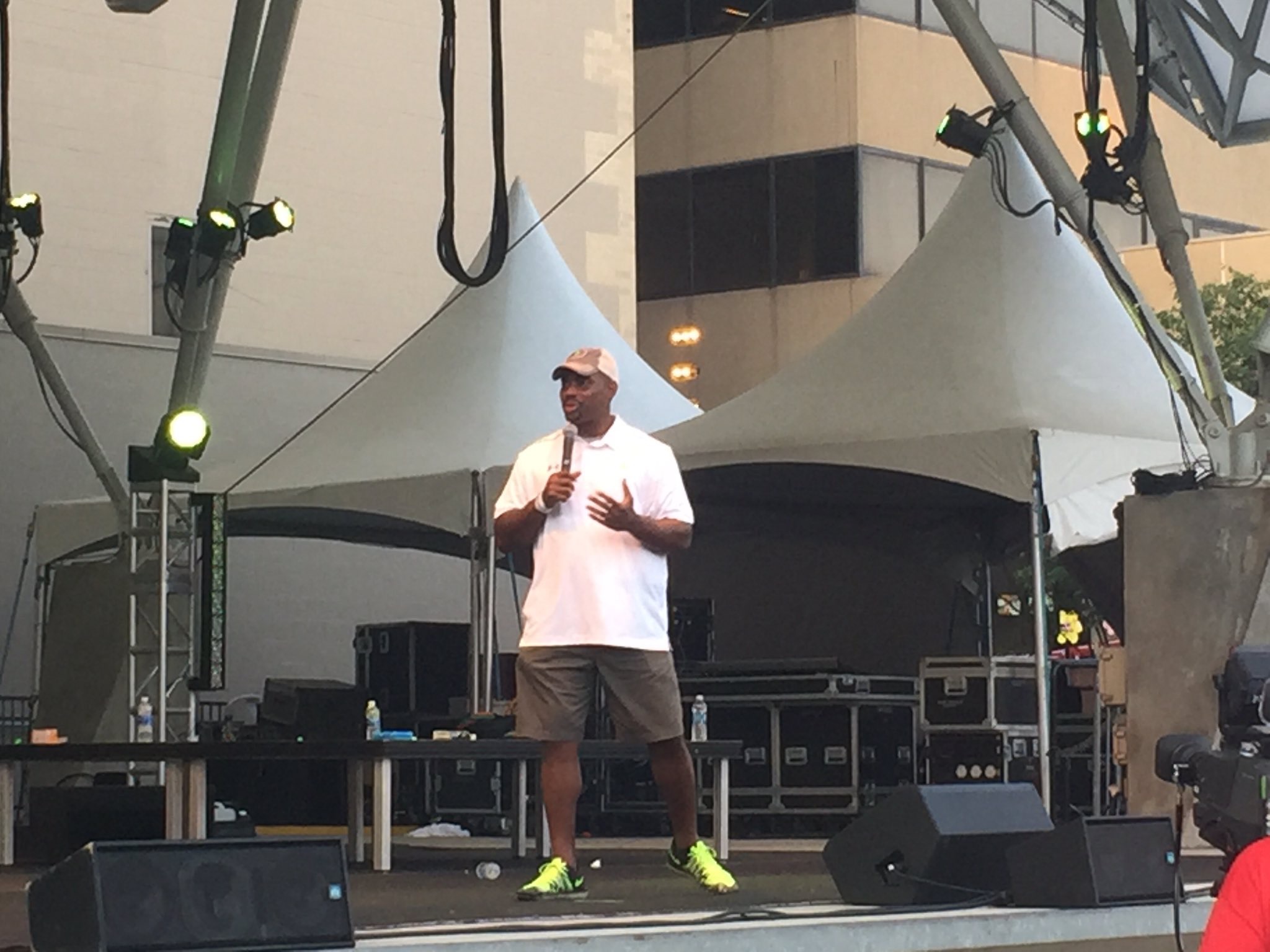 Team Draft co-founder, Chris Draft, gives Keynote at Pelotonia 16