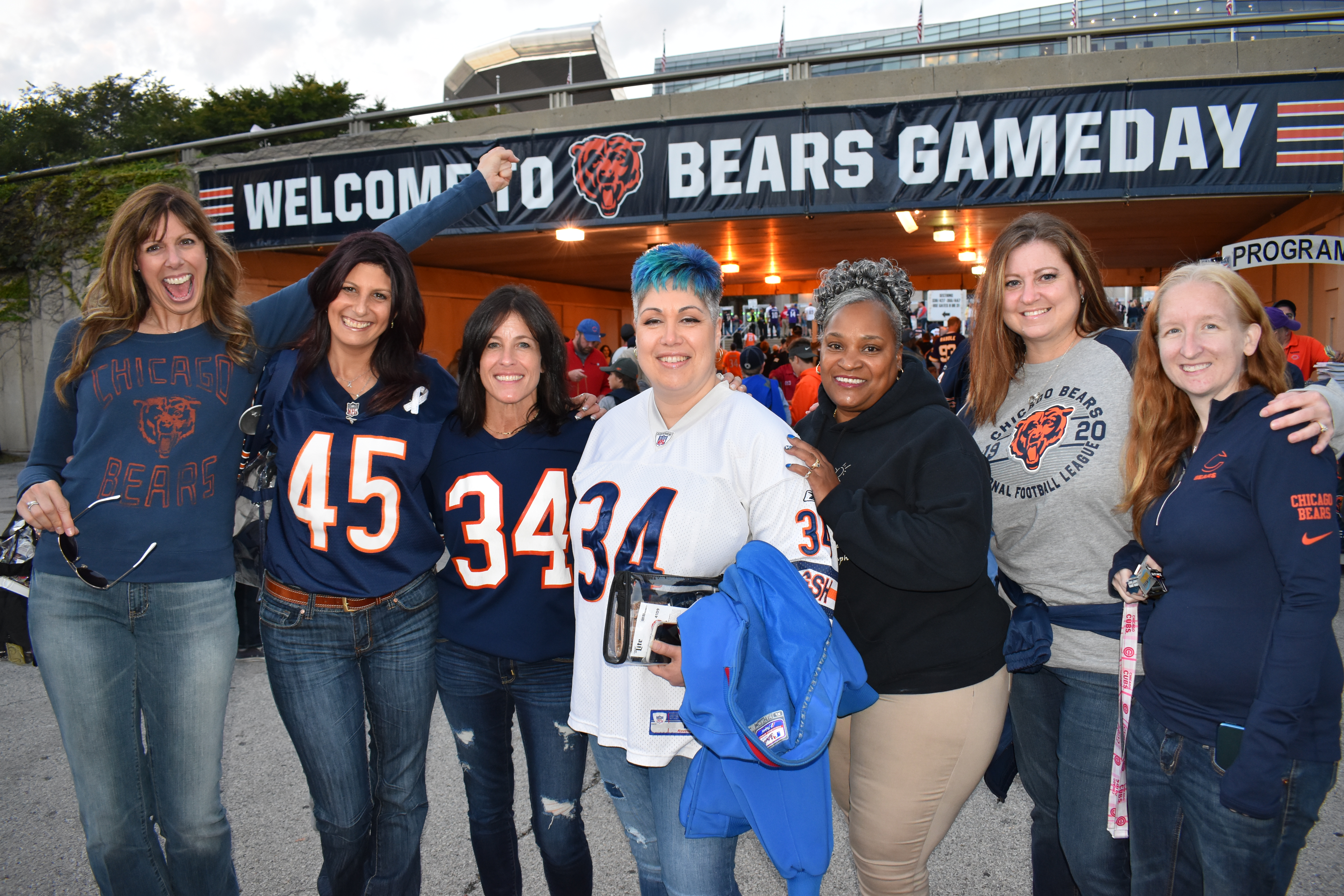 Survivor at Every Stadium: Chicago Bears #MNF #CrucialCatch 