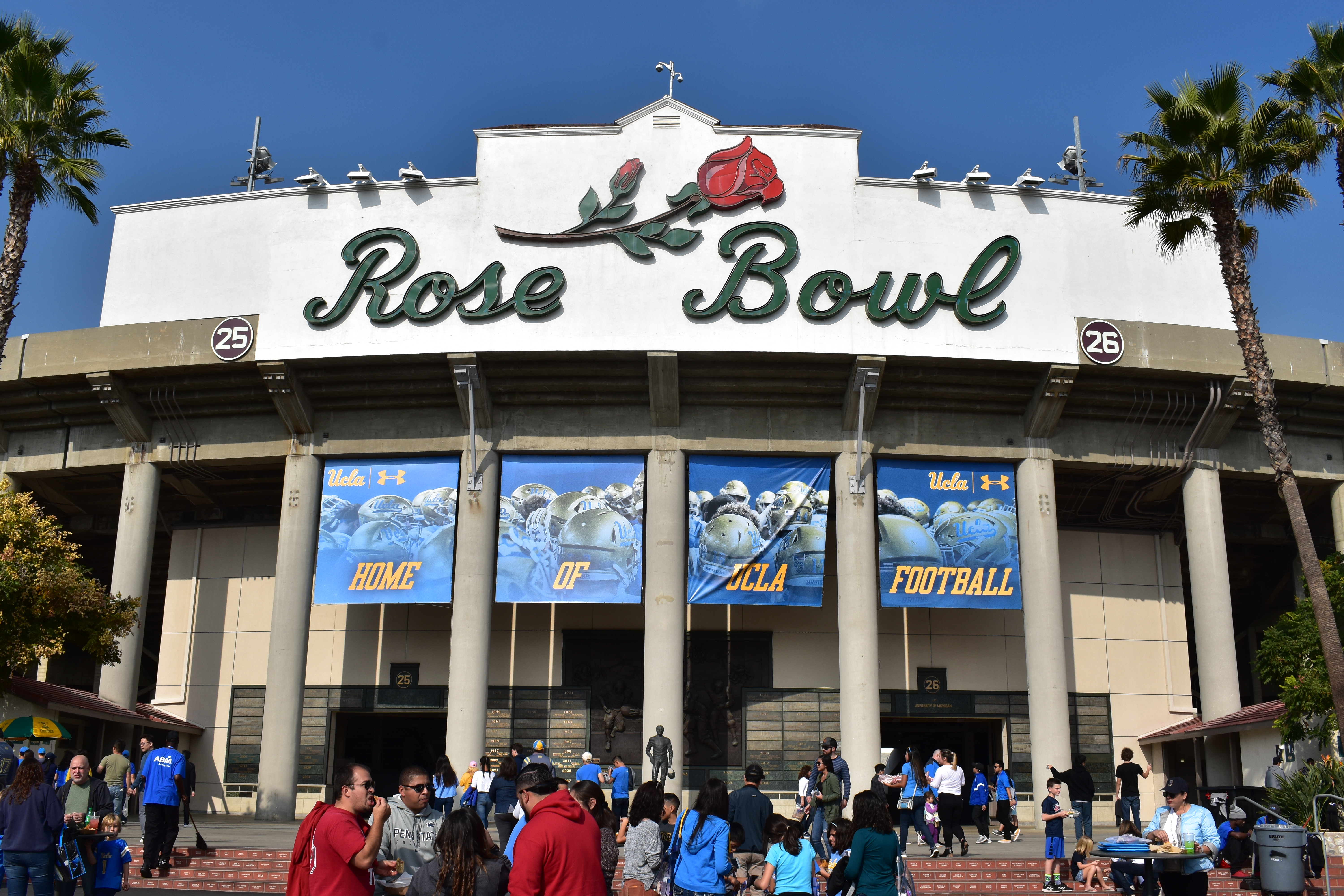 Survivor at Every College Stadium: UCLA Bruins