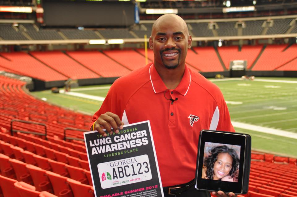 Team Draft Tackles Lung Cancer During Atlanta Falcons Alumni Weekend