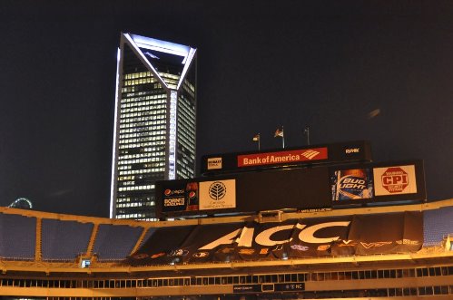  Duke Energy Building Shines WHITE for Lung Cancer Awareness 